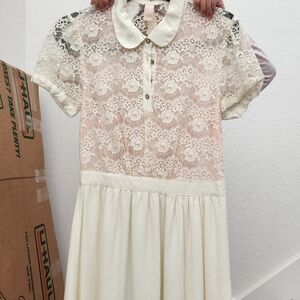 Forever 21 Kids Lace Dress in Cream and White